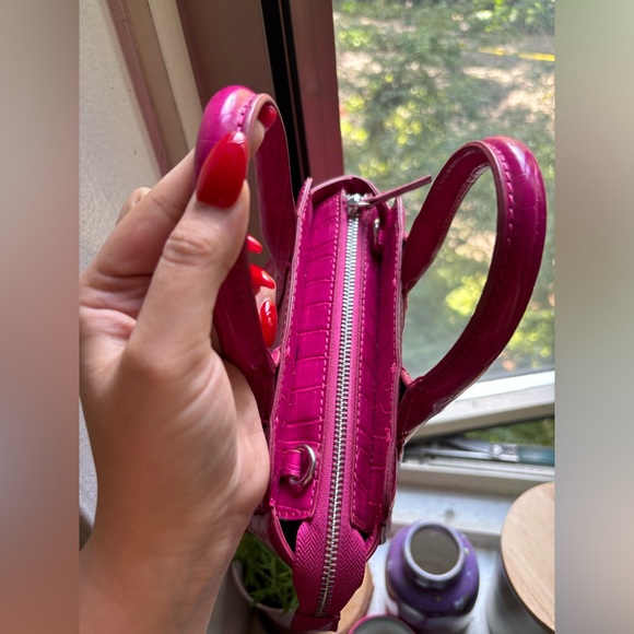 Mini Pink Handbag - Picture 5 of 9